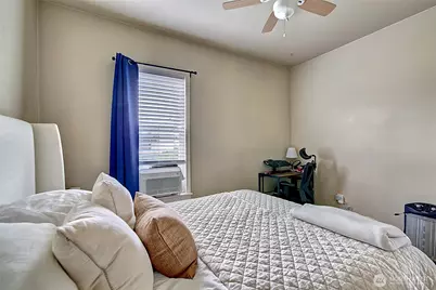 1018 Wall Street SE, Everett, WA 98201 - Photo 13