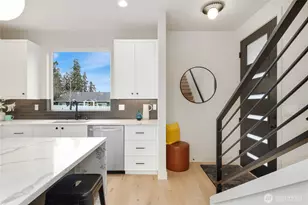 8106 126th Ave NE, Kirkland, WA 98033 - Photo 3