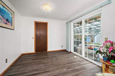 15401 Meridian Avenue N, Shoreline, WA 98133 - Photo 13