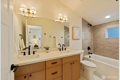 2213 W Bertona Street, Seattle, WA 98199 - Photo 23