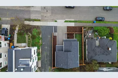 2213 W Bertona Street, Seattle, WA 98199 - Photo 33