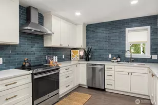 10220 Rainier Ave S, Seattle, WA 98178 - Photo 15