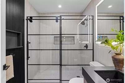 4725 37th Avenue SW, Seattle, WA 98126 - Photo 15