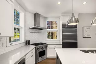 901 W McGraw St, Seattle, WA 98119 - Photo 13