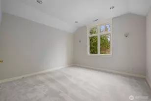 22025 NE 82nd Pl, Redmond, WA 98053 - Photo 19