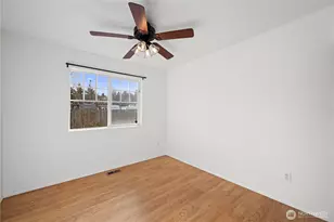 1225 Hemlock Pl, Mount Vernon, WA 98273 - Photo 15