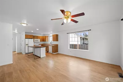 1225 Hemlock Place, Mount Vernon, WA 98273 - Photo 7