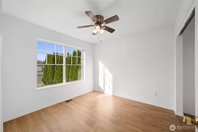 1225 Hemlock Place, Mount Vernon, WA 98273 - Photo 17