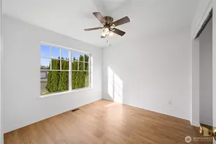 1225 Hemlock Pl, Mount Vernon, WA 98273 - Photo 17