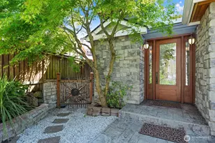 8696 Island Dr S, Seattle, WA 98118 - Photo 5