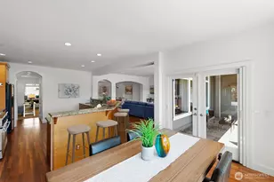 8696 Island Dr S, Seattle, WA 98118 - Photo 15