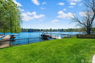 8696 Island Drive S, Seattle, WA 98118 - Photo 1