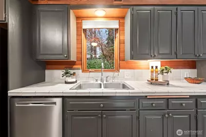 9910 40th Avenue Ct, Gig Harbor, WA 98332 - Photo 11