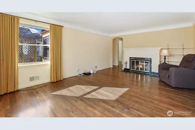 111 R Street SE, Auburn, WA 98002 - Photo 3