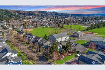 15120 Daffodil Street Ct E, Sumner, WA 98390 - Photo 3