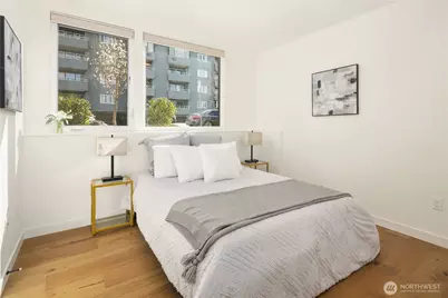 73 E Lynn St, Seattle, WA 98102 - Photo 23