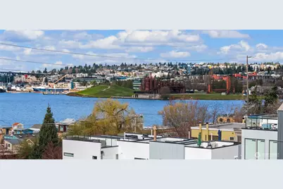73 E Lynn St, Seattle, WA 98102 - Photo 3