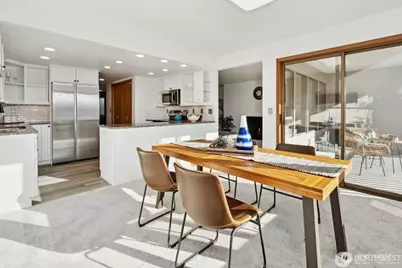 11640 100th Avenue NE #304, Kirkland, WA 98034 - Photo 9