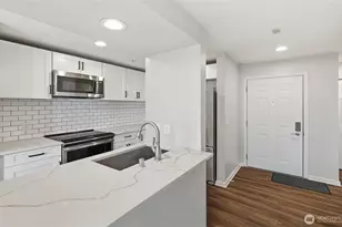 3028 Western Ave, Seattle, WA 98121 - Photo 13