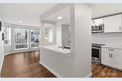 3028 Western Avenue #110, Seattle, WA 98121 - Photo 9