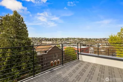722 N 36th Street, Seattle, WA 98103 - Photo 25