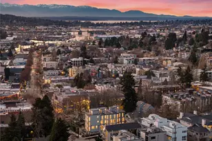 722 N 36th St, Seattle, WA 98103 - Photo 31