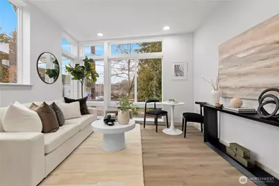 722 N 36th Street, Seattle, WA 98103 - Photo 7