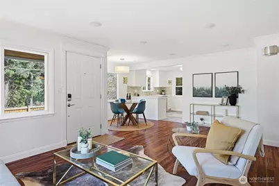 1049 S 112th Street, Seattle, WA 98168 - Photo 3