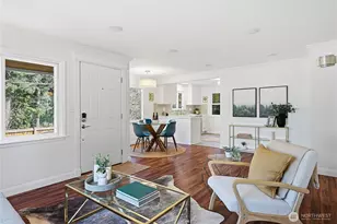 1049 S 112th St, Seattle, WA 98168 - Photo 3