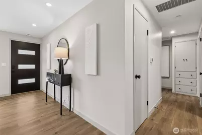 10021 19th Avenue SW, Seattle, WA 98146 - Photo 7