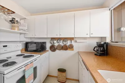 2309 123rd Place SE, Bellevue, WA 98005 - Photo 9