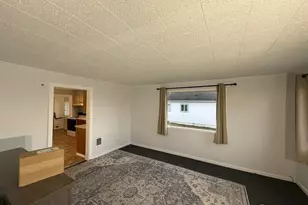 1132 Fowler St, Raymond, WA 98577 - Photo 9