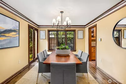 4006 NE 38th Street, Seattle, WA 98105 - Photo 13