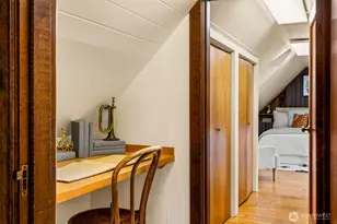 4006 NE 38th St, Seattle, WA 98105 - Photo 33