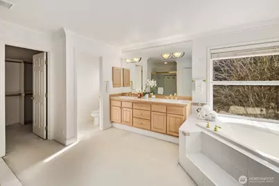 1665 204th Avenue NE, Sammamish, WA 98074 - Photo 21