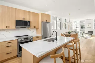 630 N 92nd St, Seattle, WA 98103 - Photo 3