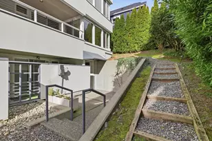 1400 Taylor Ave N, Seattle, WA 98109 - Photo 33