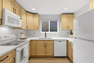 1400 Taylor Ave N, Seattle, WA 98109 - Photo 5