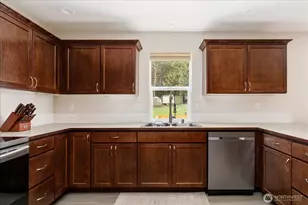 1105 Halsey Dr, Coupeville, WA 98239 - Photo 9