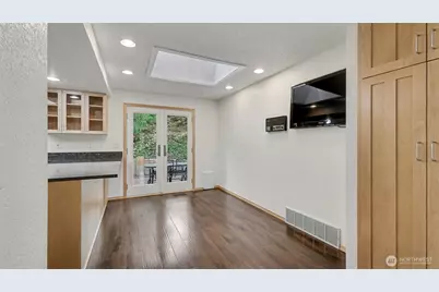 9628 123rd Avenue SE, Renton, WA 98056 - Photo 17