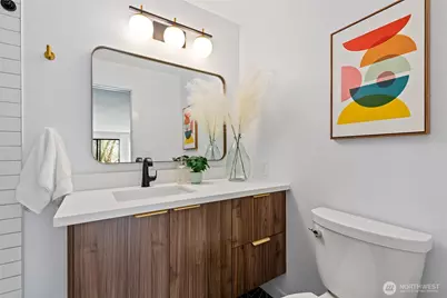 7850 Green Lake Drive N #101, Seattle, WA 98103 - Photo 19