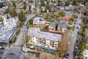 7850 Green Lake Dr N, Seattle, WA 98103 - Photo 33