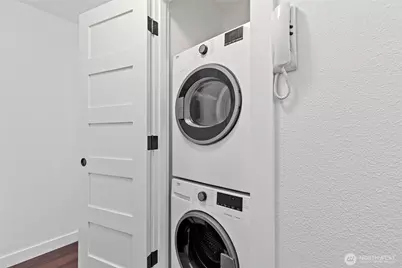 7850 Green Lake Drive N #101, Seattle, WA 98103 - Photo 21