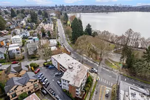 7850 Green Lake Dr N, Seattle, WA 98103 - Photo 31