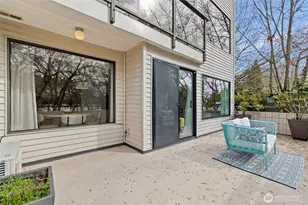 7850 Green Lake Dr N, Seattle, WA 98103 - Photo 23