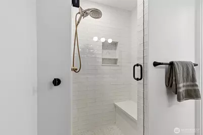 7850 Green Lake Drive N #101, Seattle, WA 98103 - Photo 15