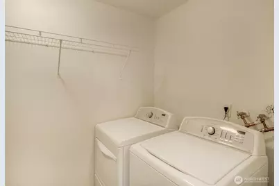 15214 NE 8th Street #G18, Bellevue, WA 98007 - Photo 17