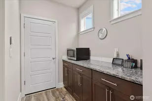 715 153rd St SW, Lynnwood, WA 98087 - Photo 15