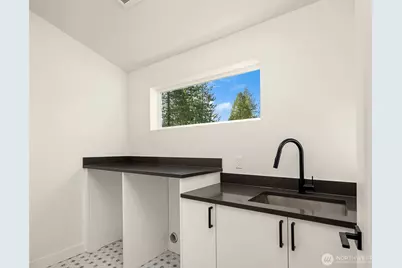 13548 39th Avenue NE, Seattle, WA 98125 - Photo 21