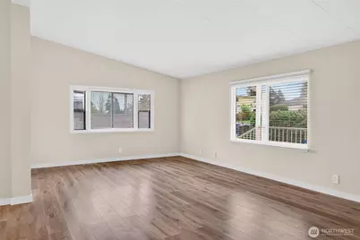 2424 S 130th Place, SeaTac, WA 98168 - Photo 3